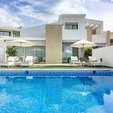 White Whale Вилла *