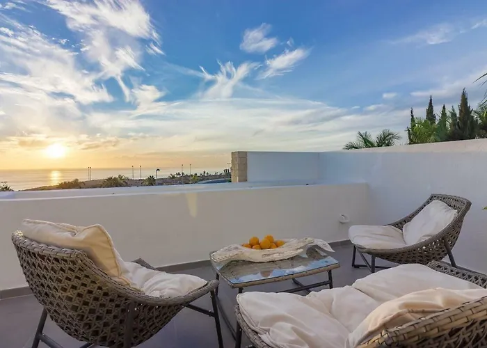 White Whale 阿德耶