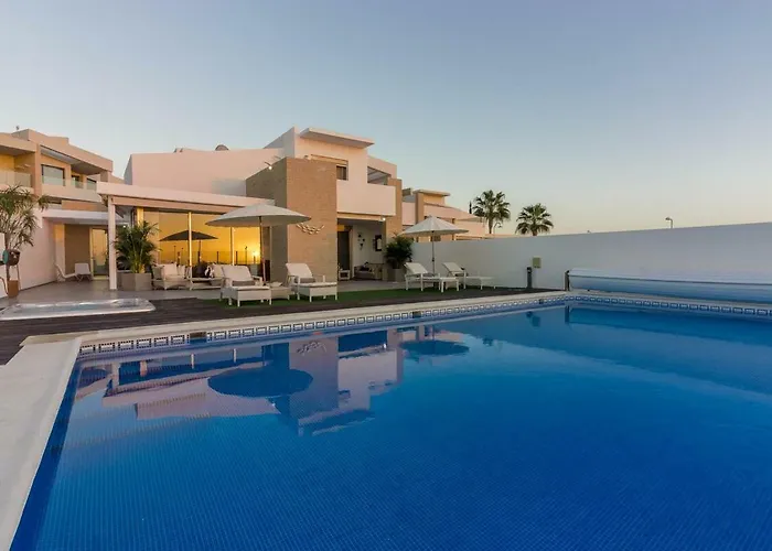 White Whale * Costa Adeje