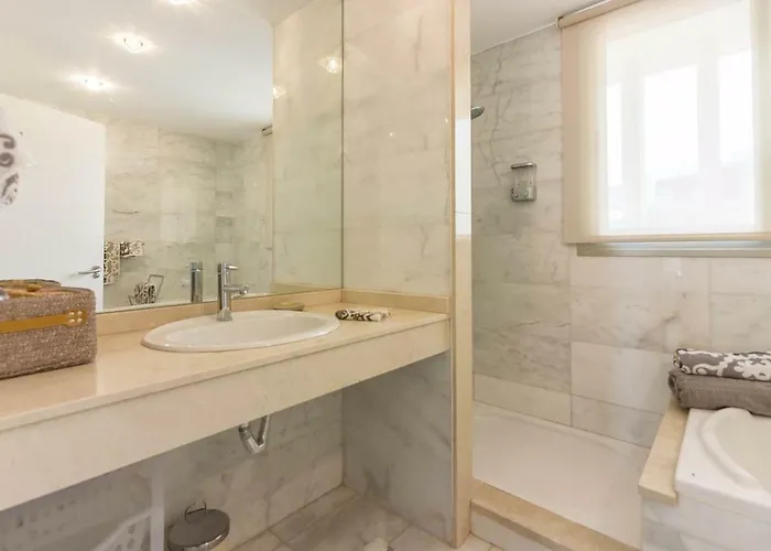 White Whale 别墅 *